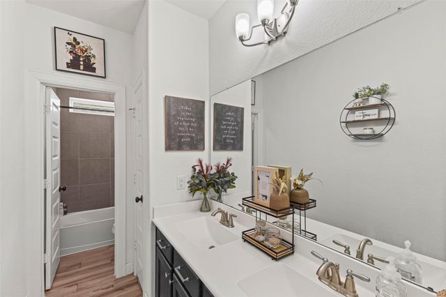 7823 Leighton Trail, Pasadena, TX 77505