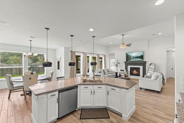 7823 Leighton Trail, Pasadena, TX 77505