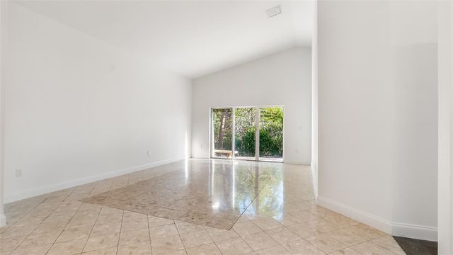 19820 SW 7th Place, Pembroke Pines, FL 33029
