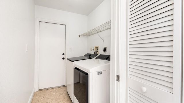 19820 SW 7th Place, Pembroke Pines, FL 33029