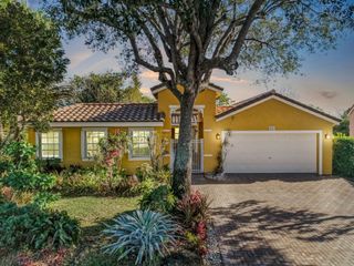 19820 SW 7th Place, Pembroke Pines, FL 33029