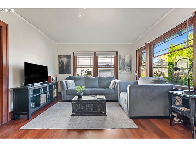 9670 Sw FREWING St, Portland, OR 97223