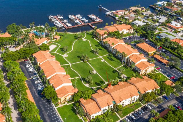 131 Yacht Club Way 307, Hypoluxo, FL 33462