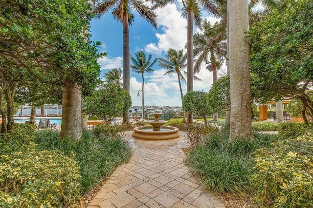 131 Yacht Club Way 307, Hypoluxo, FL 33462
