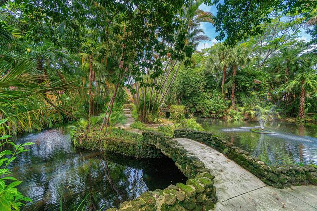 131 Yacht Club Way 307, Hypoluxo, FL 33462