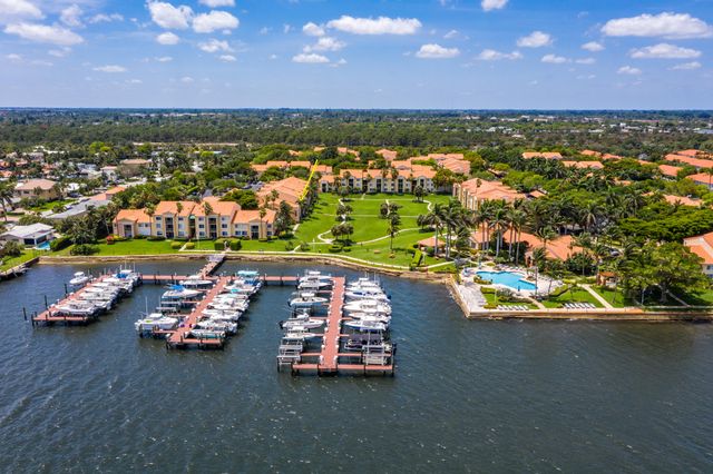 131 Yacht Club Way 307, Hypoluxo, FL 33462