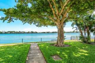131 Yacht Club Way 307, Hypoluxo, FL 33462