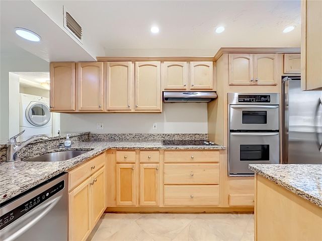 1715 PELICAN COVE ROAD GL339, Sarasota, FL 34231