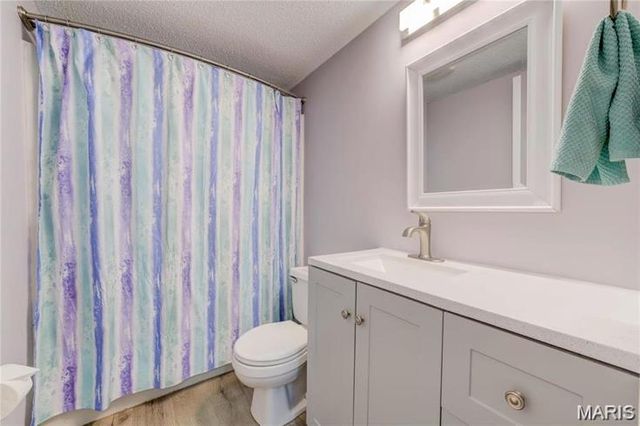1430 Summergate Parkway J, St Charles, MO 63303