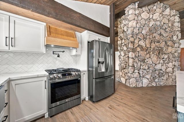 6717 Noah Avenue, Bakersfield, CA 93308
