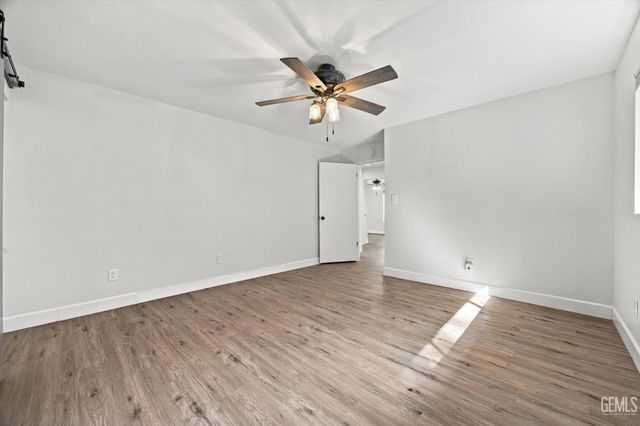 6717 Noah Avenue, Bakersfield, CA 93308
