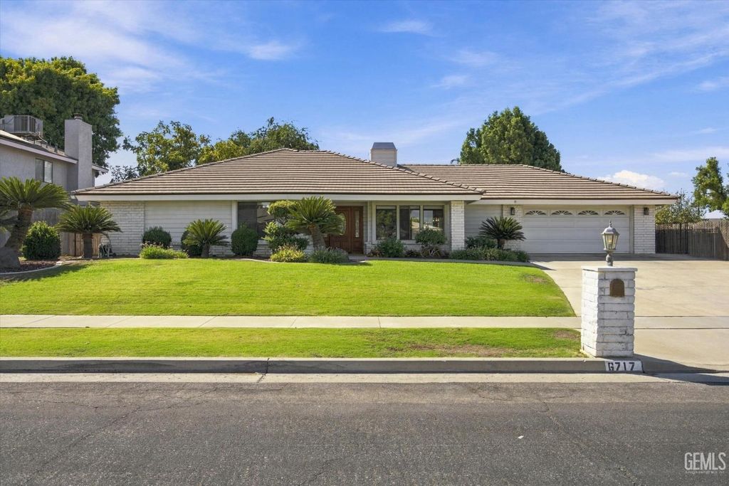 6717 Noah Avenue, Bakersfield, CA 93308