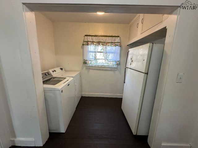 818 N ELECTRA STREET, Electra, TX 76360