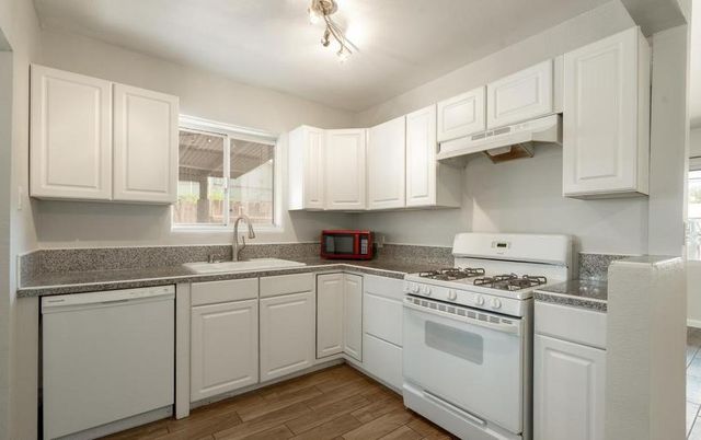 1239 E Highland Avenue A, Phoenix, AZ 85014