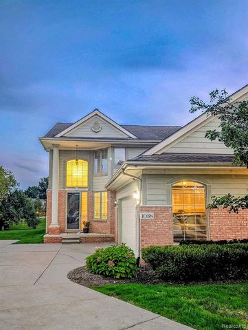 1038 Lorenzo Court, Troy, MI 48085