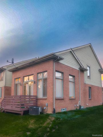 1038 Lorenzo Court, Troy, MI 48085