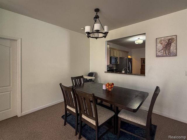 1038 Lorenzo Court, Troy, MI 48085