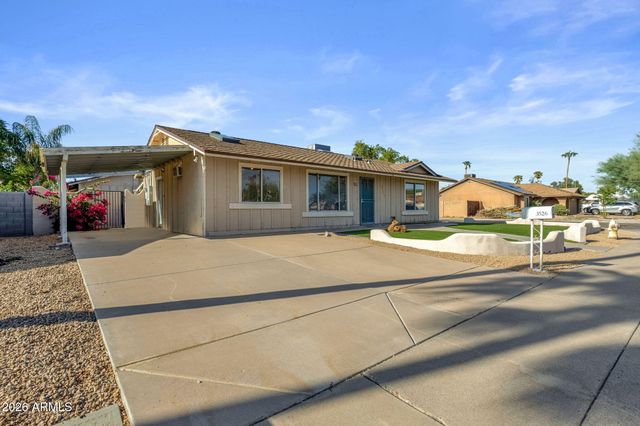 3526 E ANDERSON Drive, Phoenix, AZ 85032