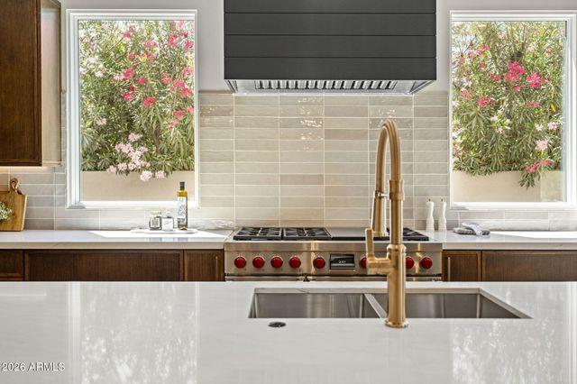 10232 N 86TH Street, Scottsdale, AZ 85258