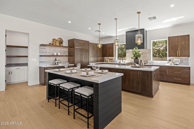 10232 N 86TH Street, Scottsdale, AZ 85258