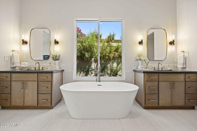 10232 N 86TH Street, Scottsdale, AZ 85258