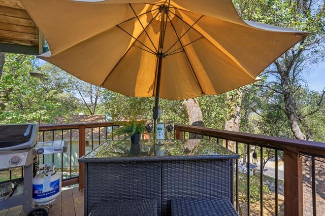 17849 Minnow Way, Penn Valley, CA 95946