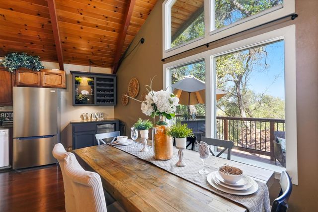 17849 Minnow Way, Penn Valley, CA 95946