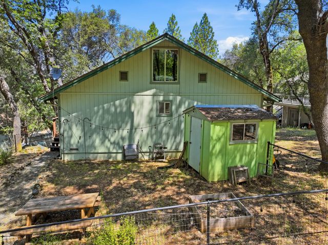 17849 Minnow Way, Penn Valley, CA 95946