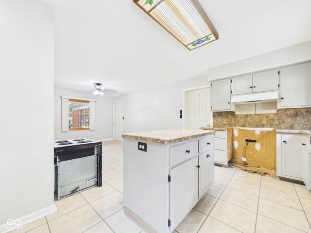 1727 Oakwood Drive, Anderson, IN 46011