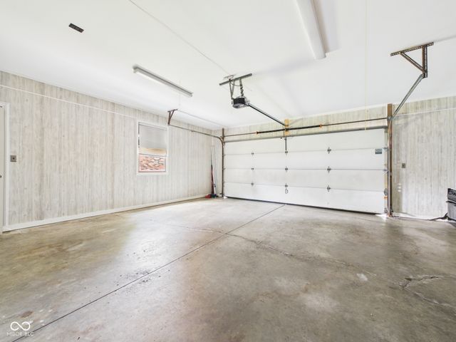 1727 Oakwood Drive, Anderson, IN 46011
