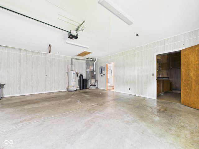 1727 Oakwood Drive, Anderson, IN 46011