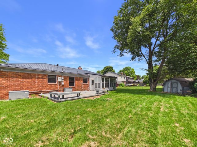 1727 Oakwood Drive, Anderson, IN 46011
