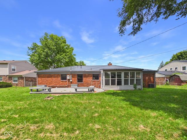 1727 Oakwood Drive, Anderson, IN 46011