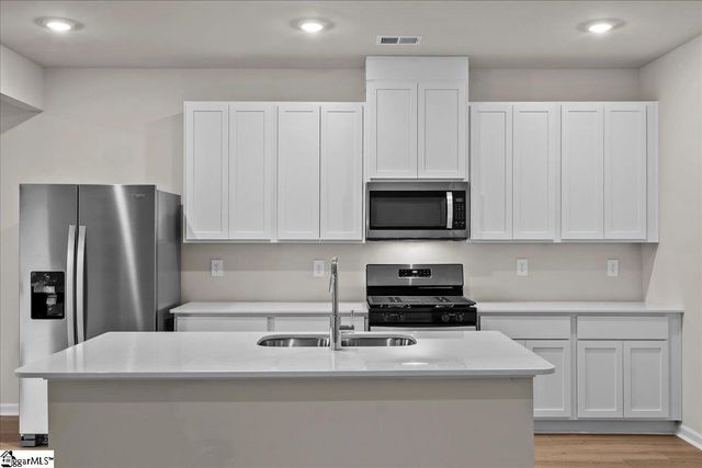 6 Angel Wood Drive, Piedmont, SC 29673