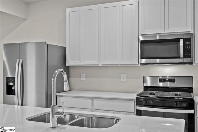 6 Angel Wood Drive, Piedmont, SC 29673