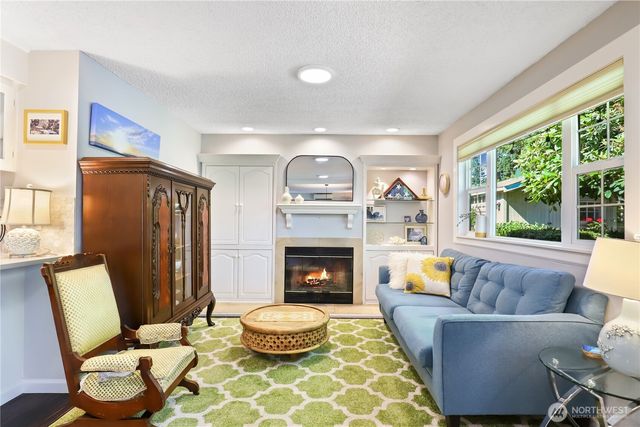 5121 Sunset Drive W, University Place, WA 98467