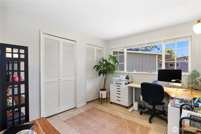 5121 Sunset Drive W, University Place, WA 98467