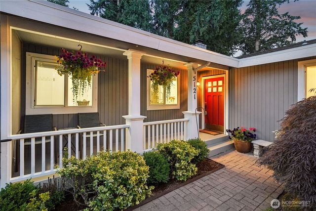 5121 Sunset Drive W, University Place, WA 98467