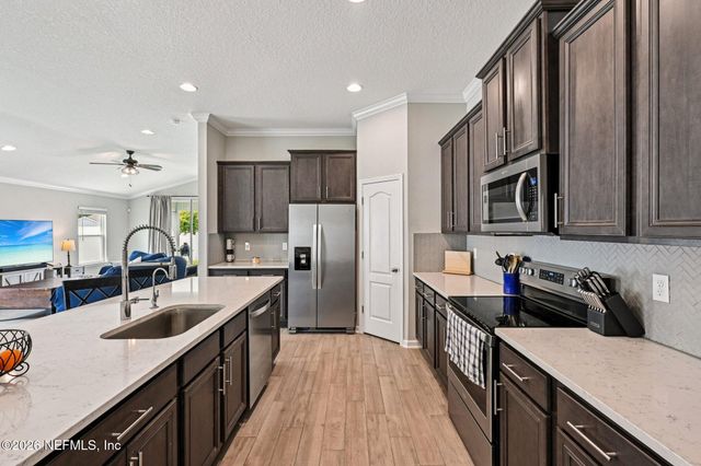 3025 MORNING LAKE Court, Green Cove Springs, FL 32043