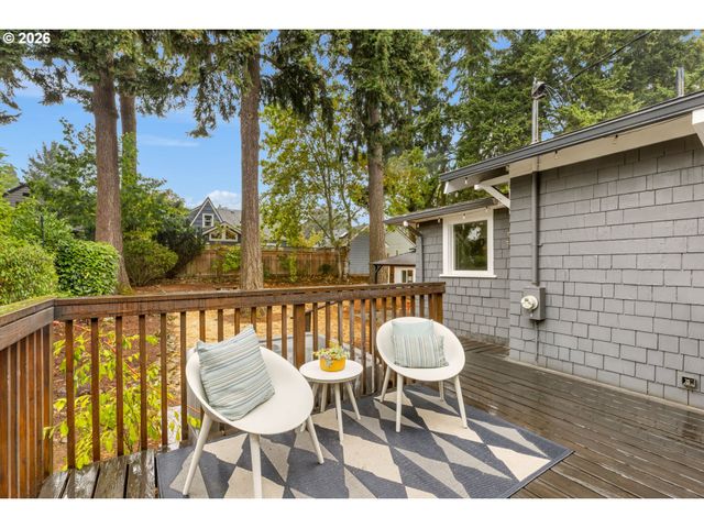 3931 Ne 41ST Ave, Portland, OR 97212