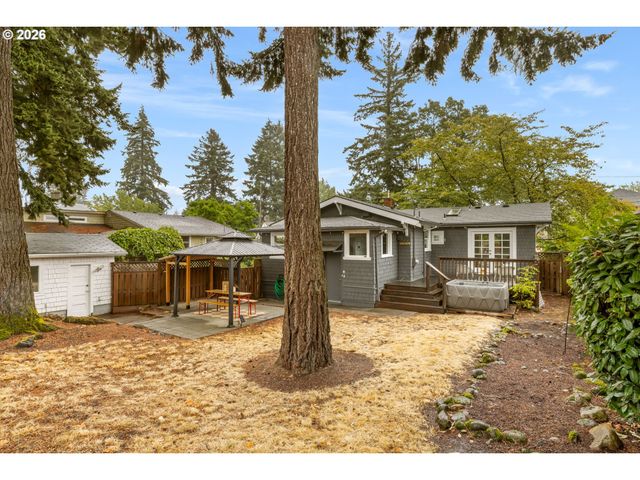 3931 Ne 41ST Ave, Portland, OR 97212