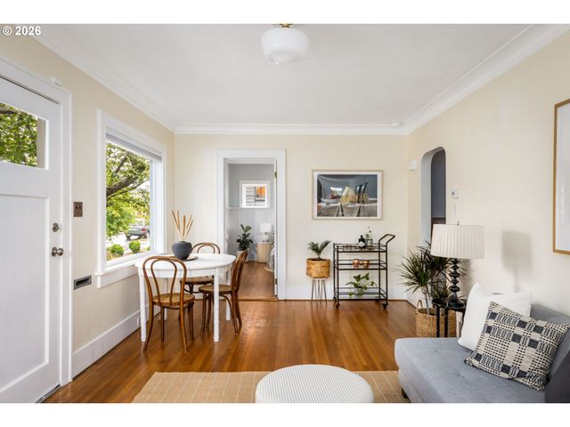 3931 Ne 41ST Ave, Portland, OR 97212
