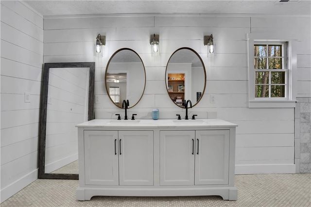 1514 Howell Highlands Drive, Tucker, GA 30087