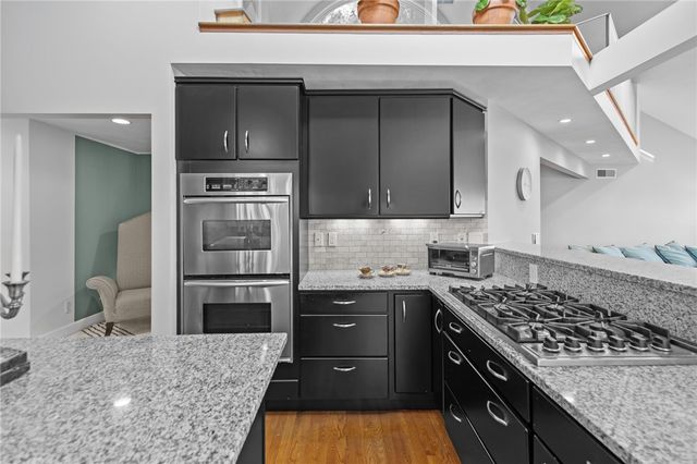 43 Highland Avenue, Warwick, RI 02886