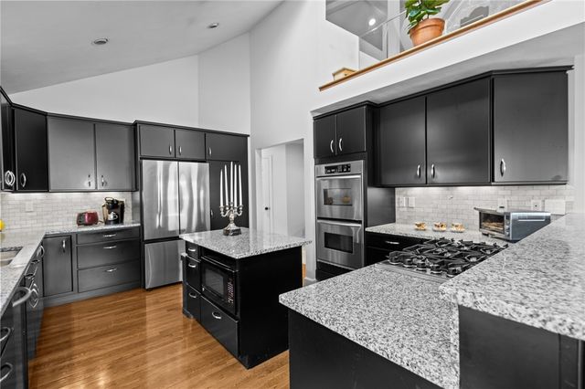 43 Highland Avenue, Warwick, RI 02886