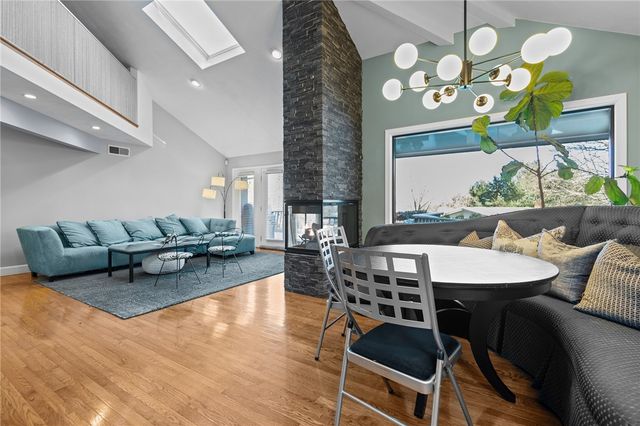 43 Highland Avenue, Warwick, RI 02886