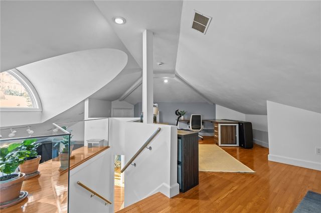 43 Highland Avenue, Warwick, RI 02886