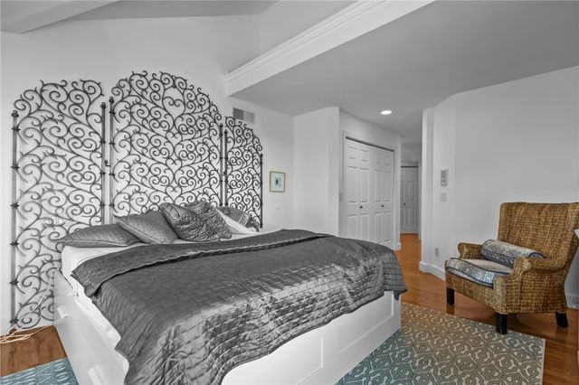 43 Highland Avenue, Warwick, RI 02886