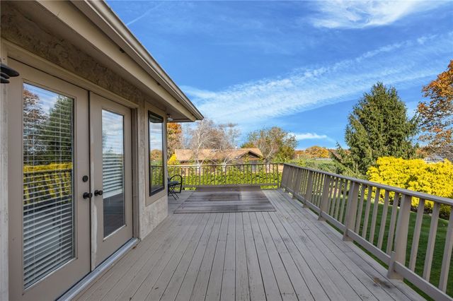 43 Highland Avenue, Warwick, RI 02886