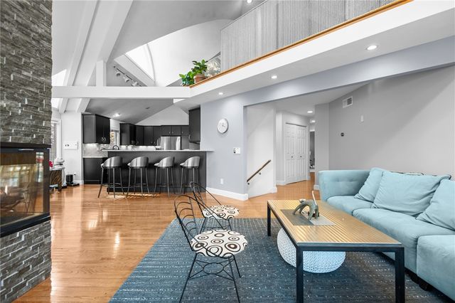 43 Highland Avenue, Warwick, RI 02886